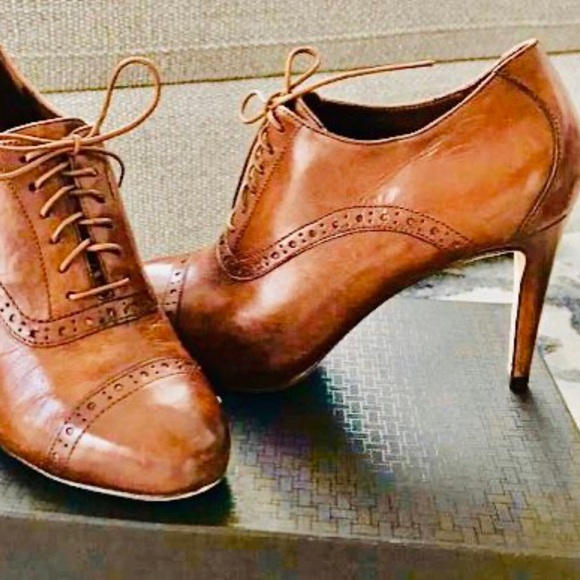 Cole Hahn Violet Oxford Pumps - Picture 6 of 6